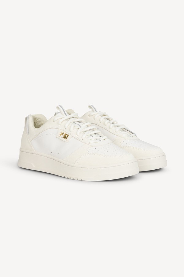 Beige Fila Aries Targa Women Trainers | 9654HQPBE