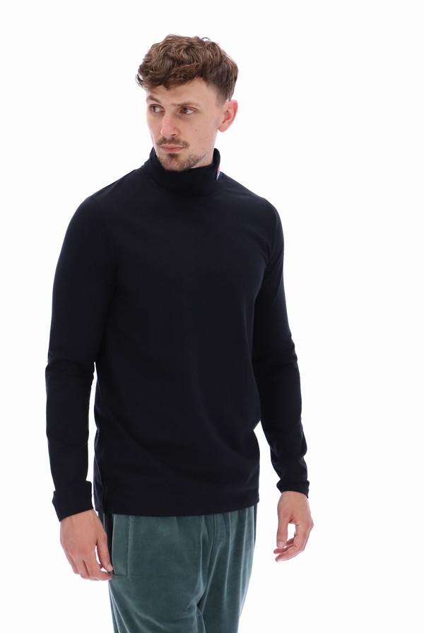 Black Fila 19th Classic Roll Neck Men Sweatshirts | 3916ZBOYH