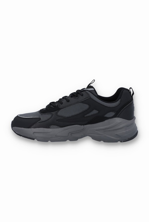 Black / Black Fila Novarra Men Trainers | 5932GBOSI