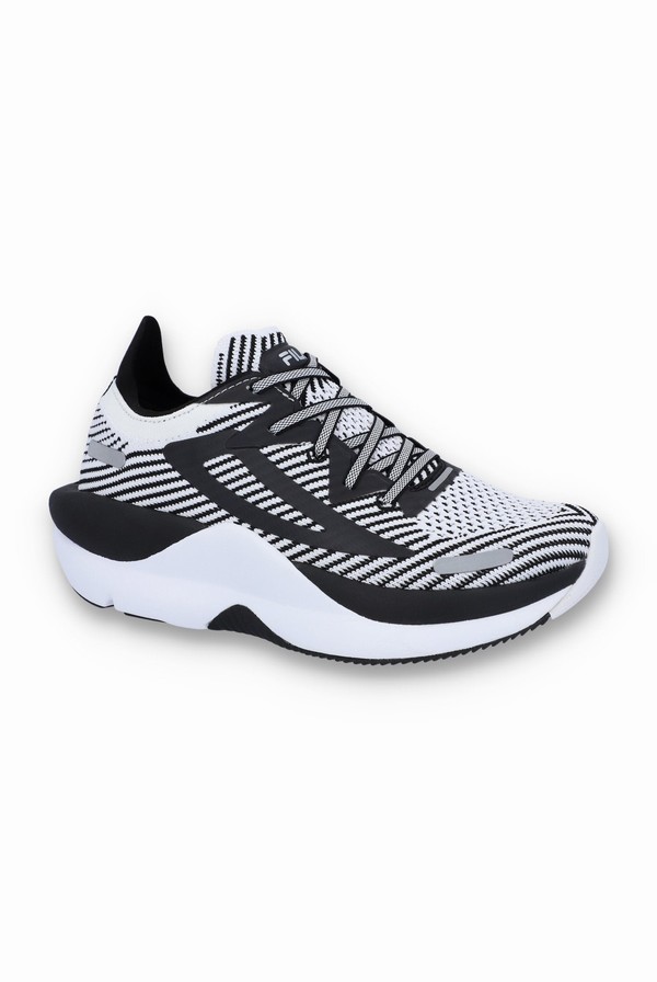 Black / White Fila Shocket Women Trainers | 1820SQURG