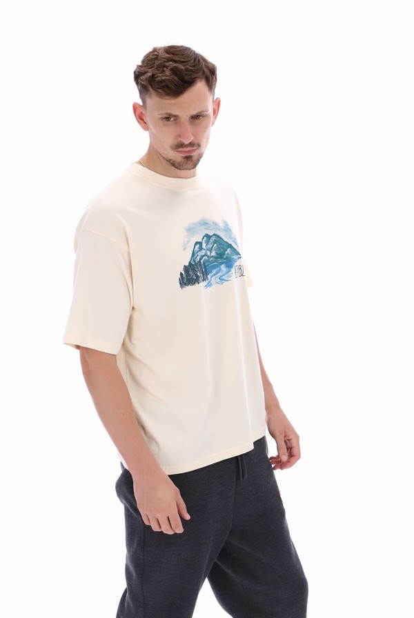 White Fila Trevour Graphic Men T-shirts | 3412PWFXH